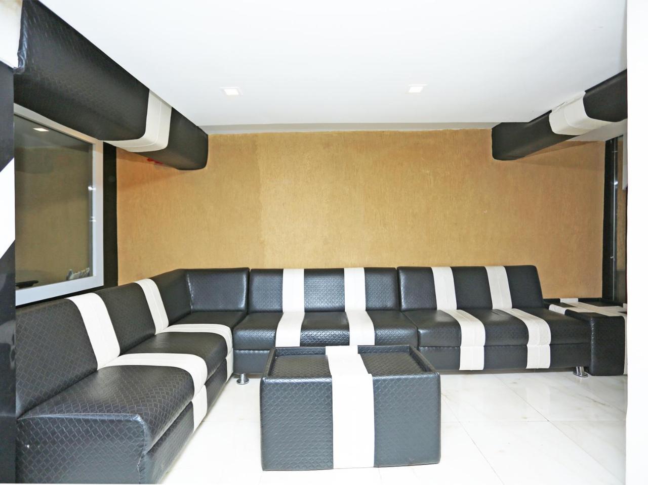 Oyo 16472 Hotel Shree Balram International Raipur  Exterior photo